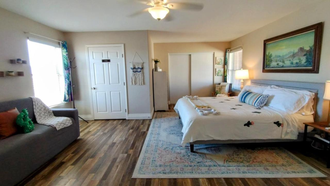 Falcon Cottage Pahrump Esterno foto