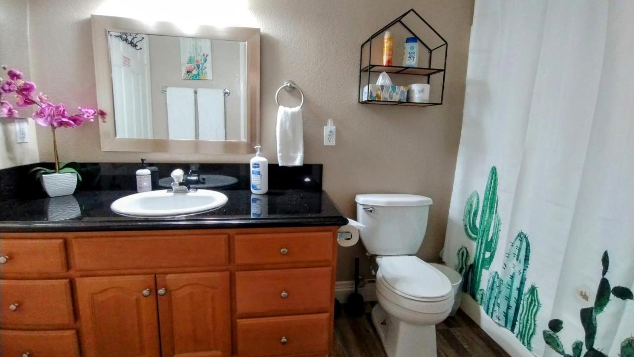 Falcon Cottage Pahrump Esterno foto